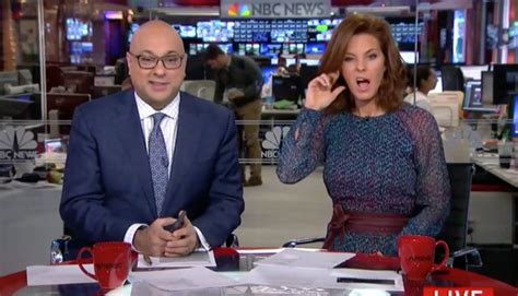 MSNBC’s Stephanie Ruhle Adjusts Herself Unaware。